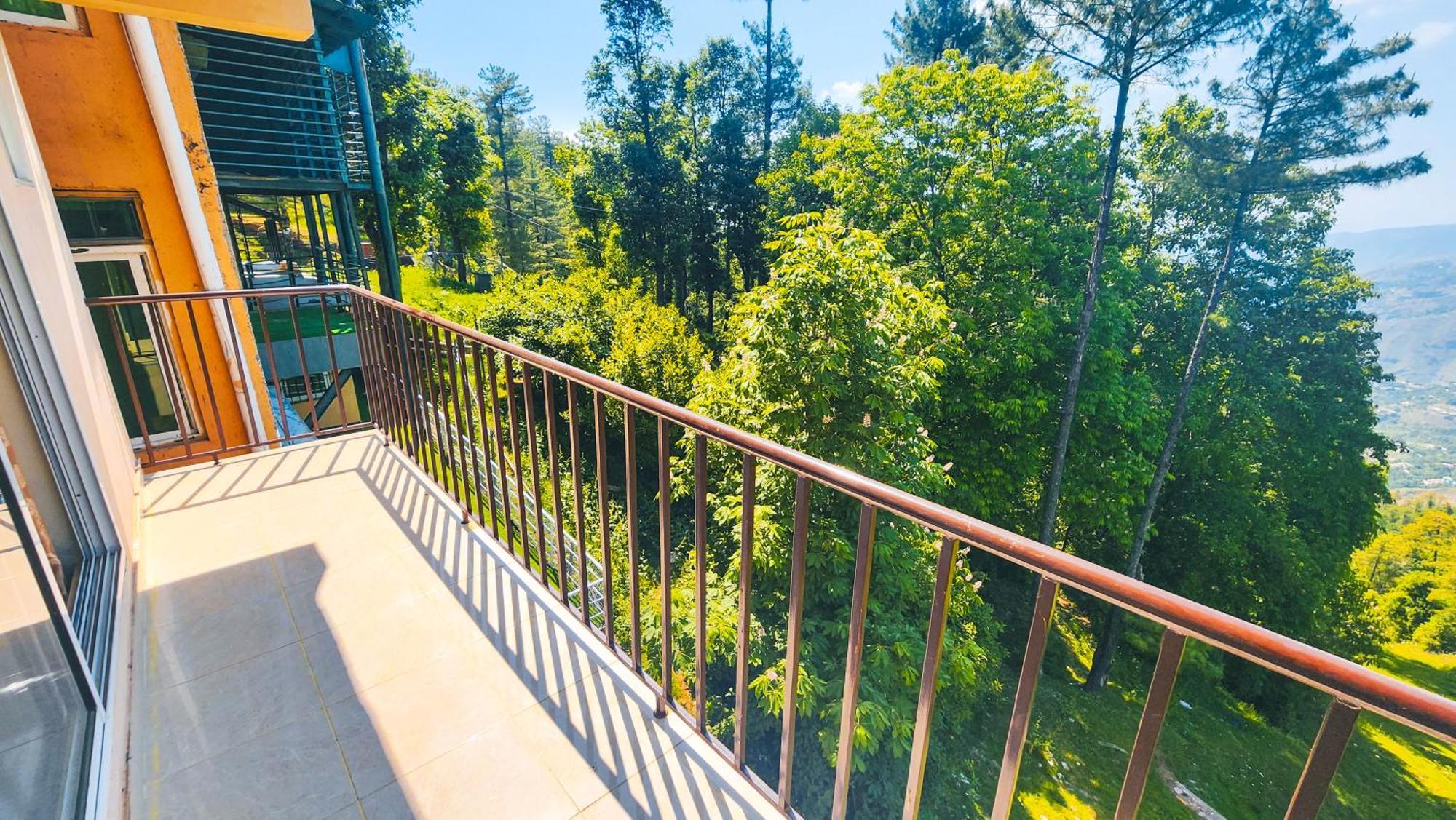 Aqua Apartment Murree Eksteriør billede